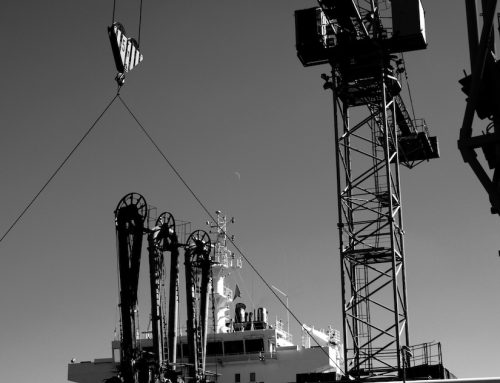 Local Rigging Equipment Providers vs. National Chains